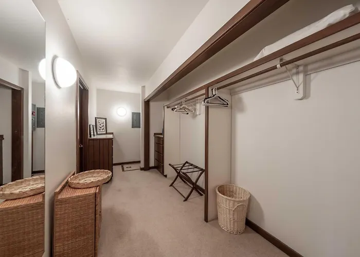 Bray House - Ski-in Ski-out Family Holiday home Teton Village